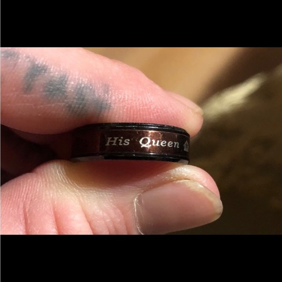 "His Queen" Ring - Picture 2 of 5